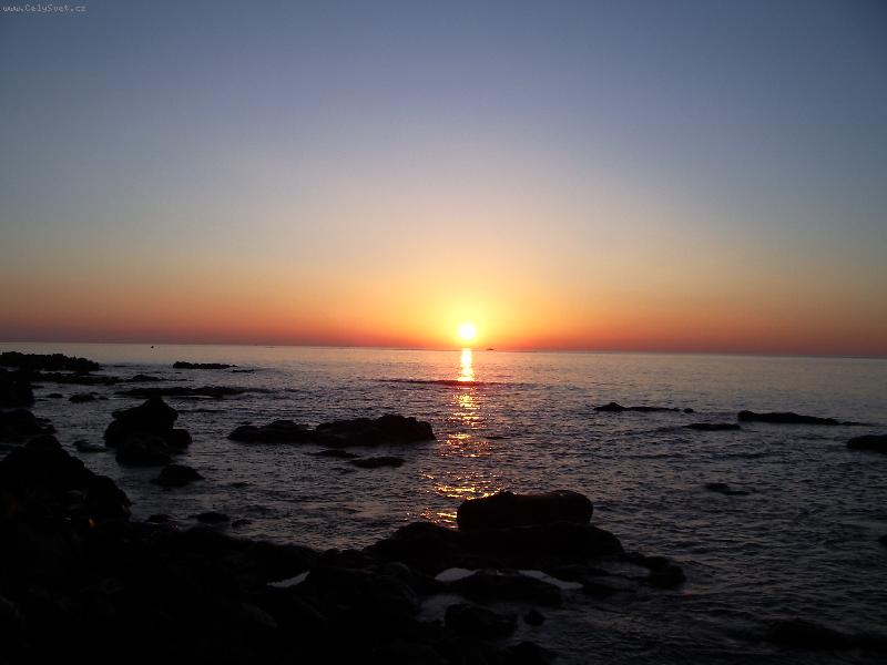 Foto: v�chod slunce-Sicilie - nov� den za��n�