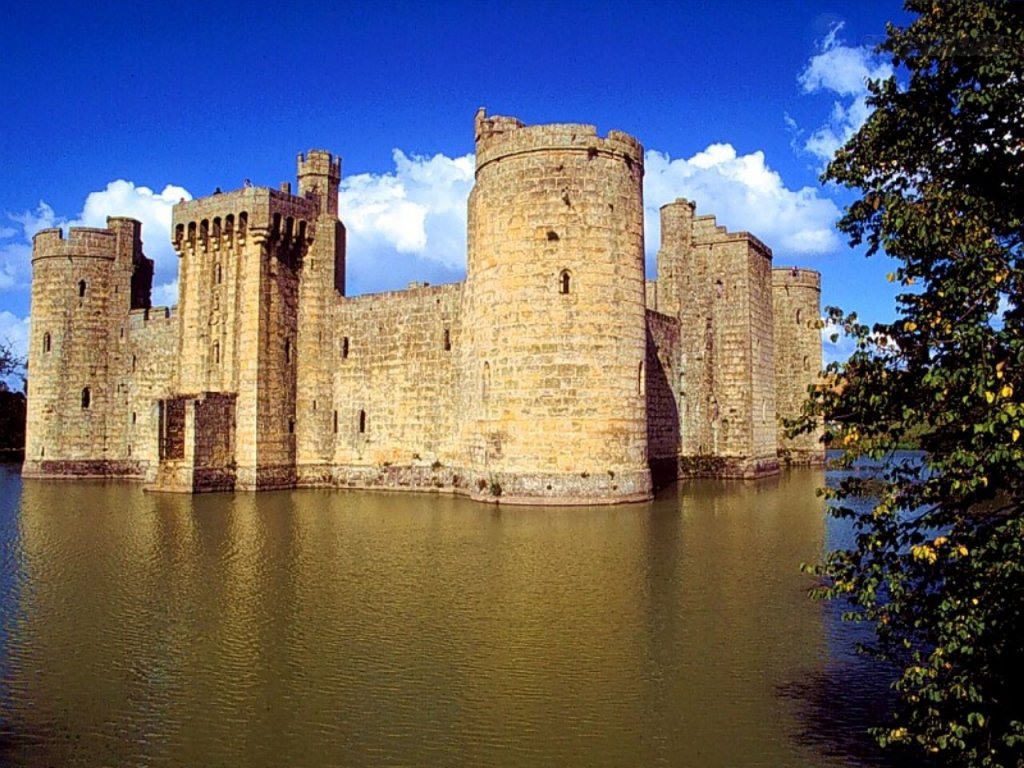 Foto: Bodiam Castle And Moat, East Sussex 2, England