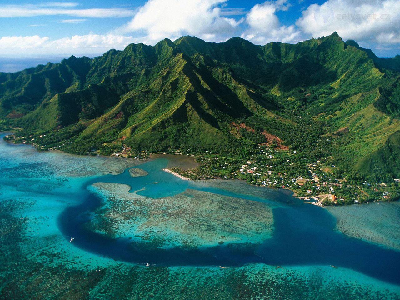 Foto: Aerial View Of Moorea Island, French Polynesia