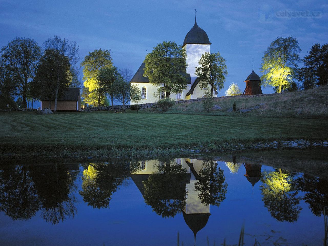 Foto: Church At Night, Sweden