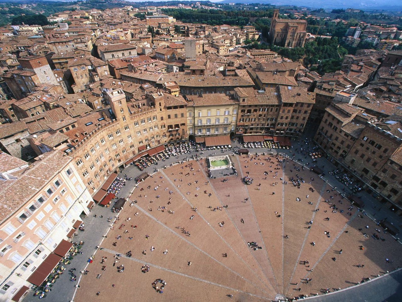 Foto: Aerial View Of Piazza Del Campo, Siena, Italy